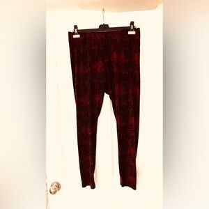 2/$20 - 14-16 Burgundy & Black Cozy Stretchy Leggings - Snakeskin Pattern, Soft